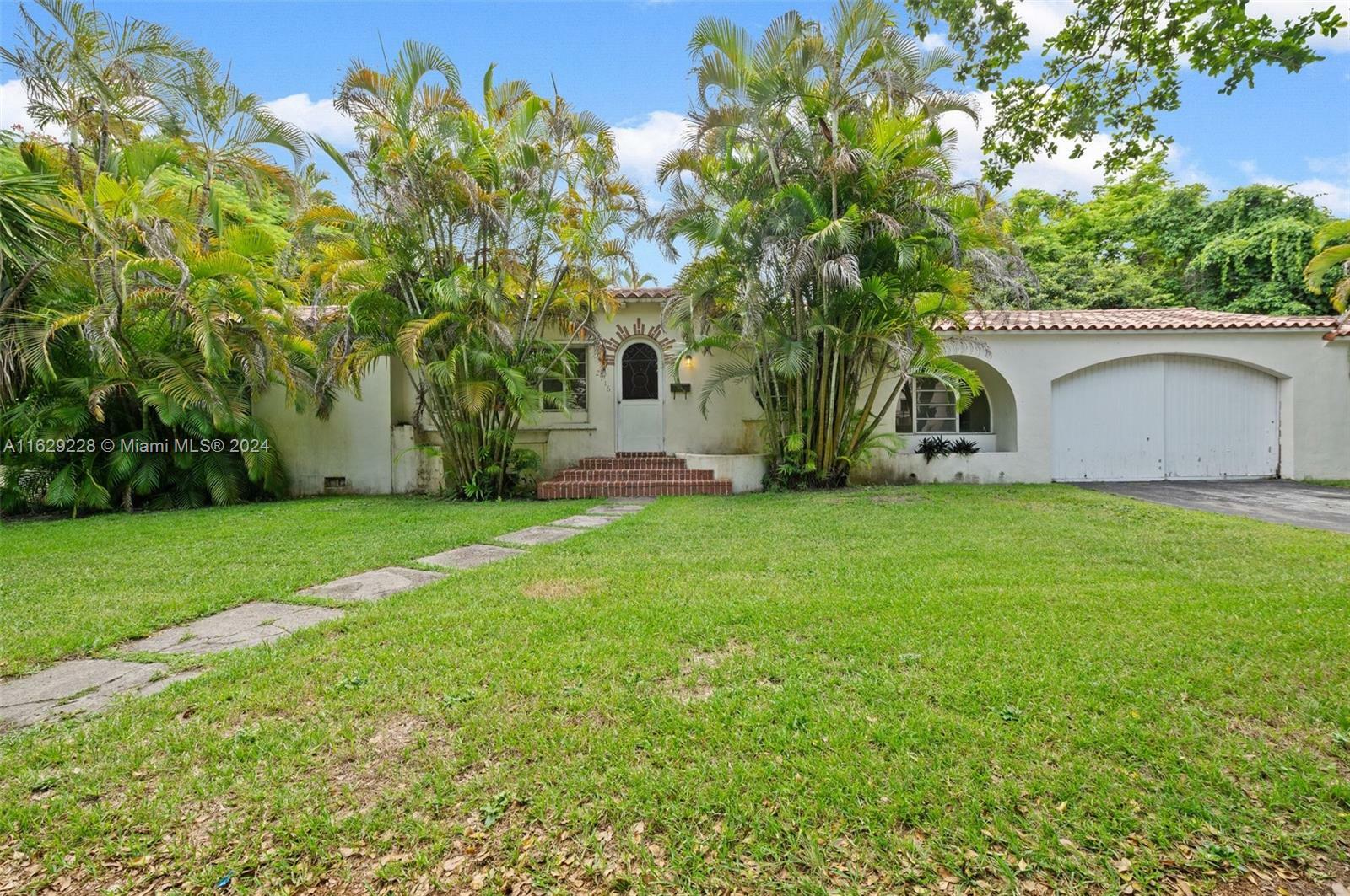 Property Photo:  2716 Cordova St  FL 33134 