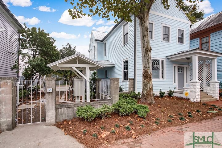 307 W Henry Street A  Savannah GA 31401 photo