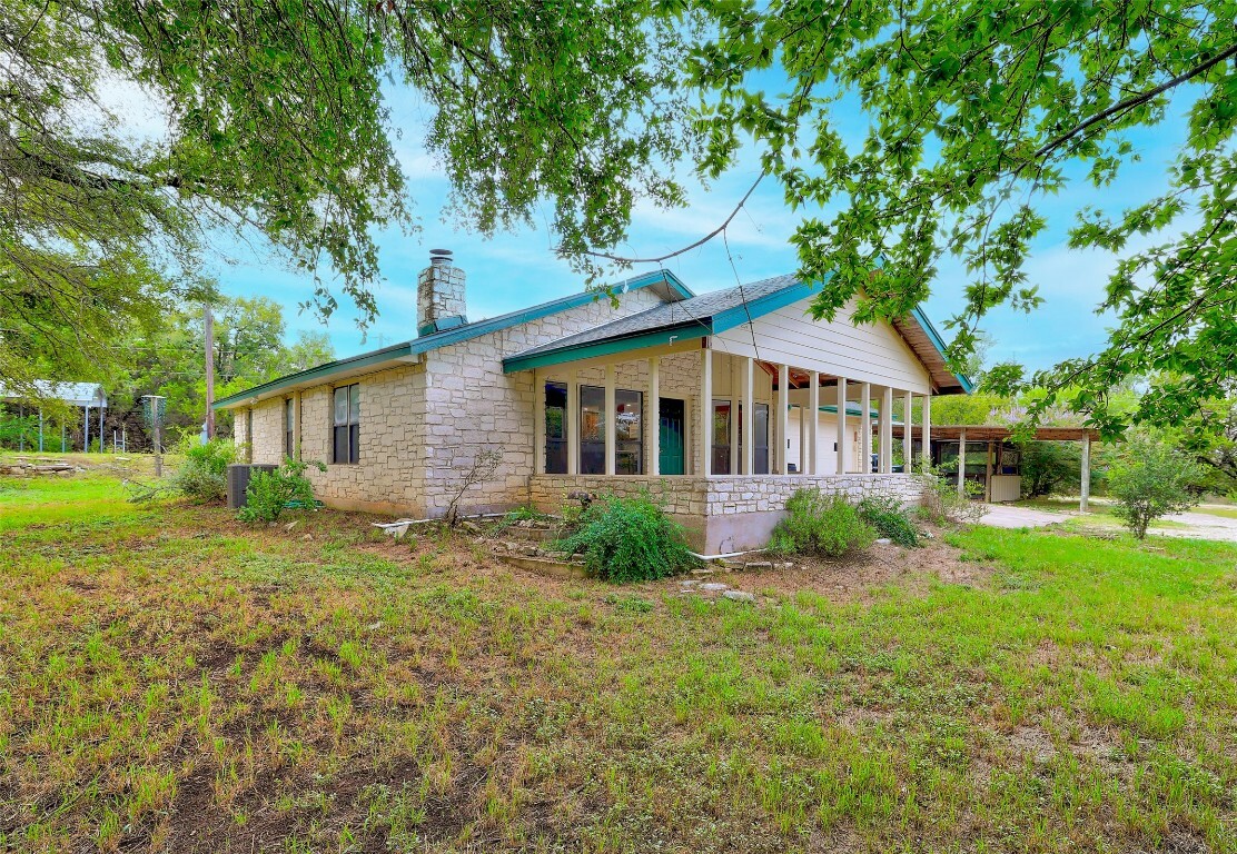 Property Photo:  114 Trailridge Road  TX 78633 