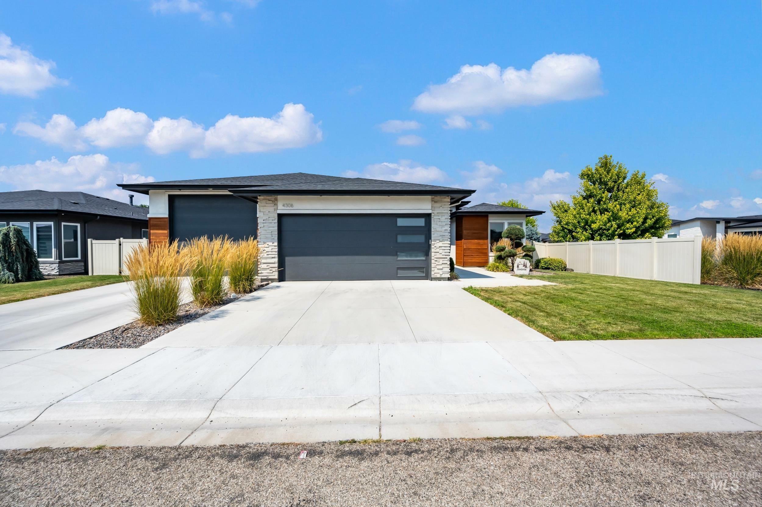 Property Photo:  4306 E Divide Pass St  ID 83642 