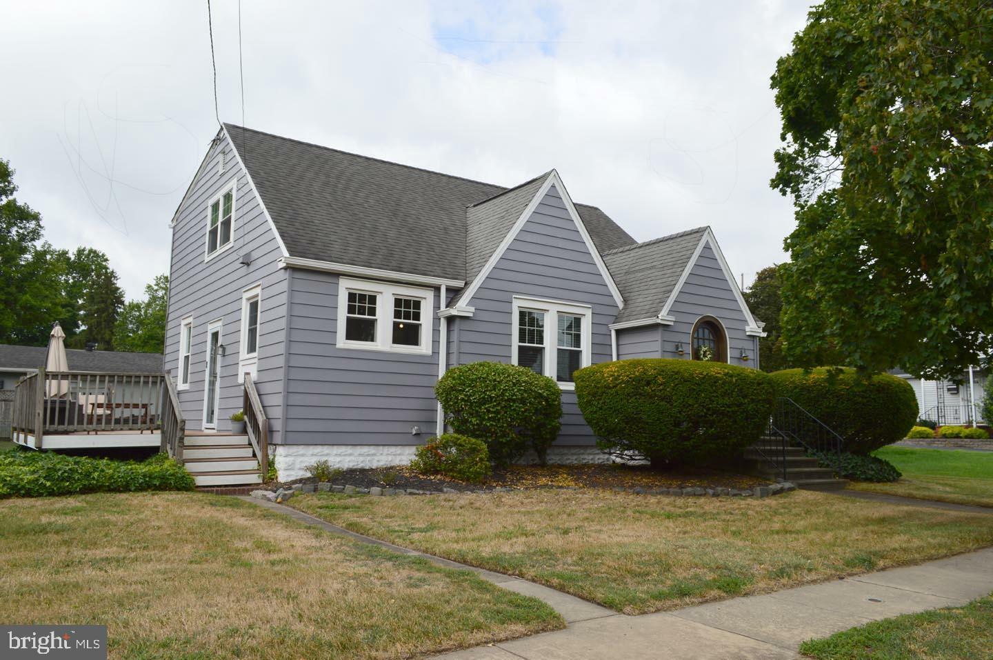 Property Photo:  225 Delaware Avenue  NJ 08554 