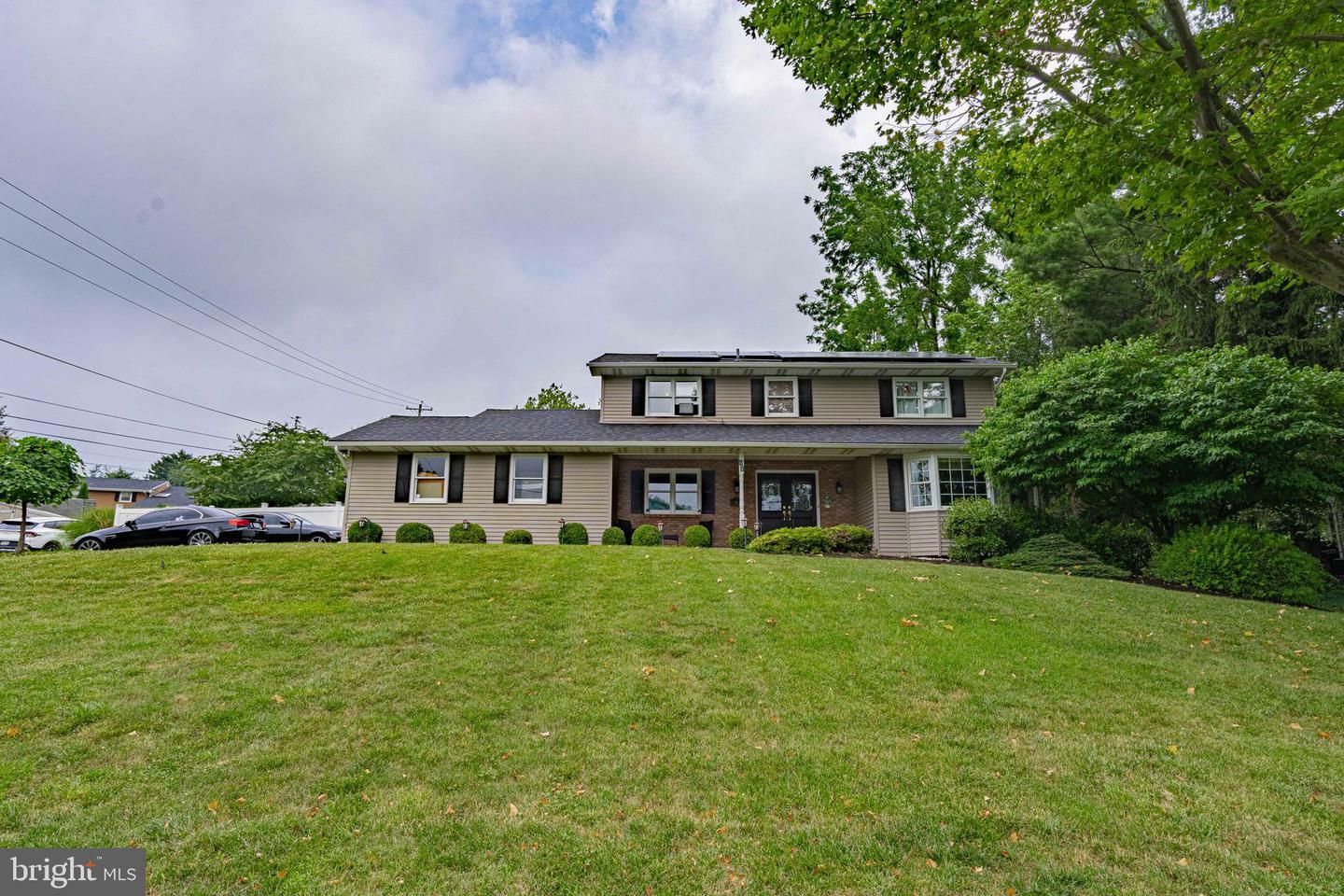 Property Photo:  81 Blenheim Drive  PA 18045 