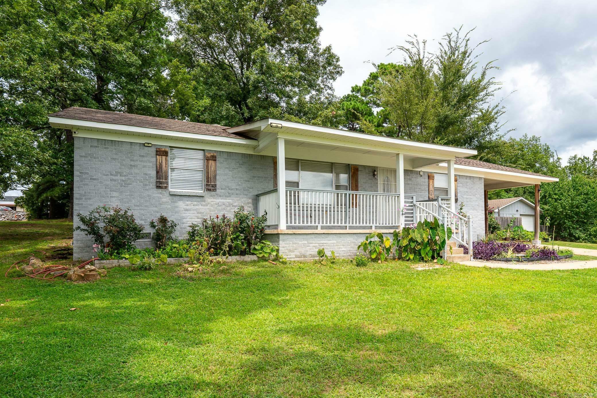 Property Photo:  4 Lieblong Road  AR 72058 