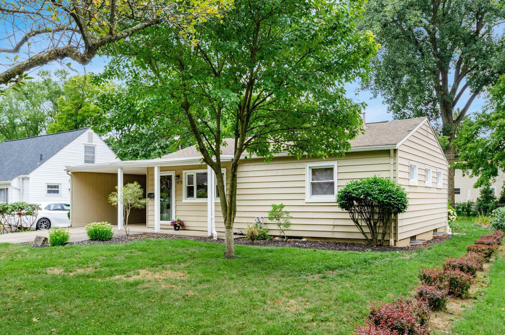 Property Photo:  2172 Bristol Road  OH 43221 