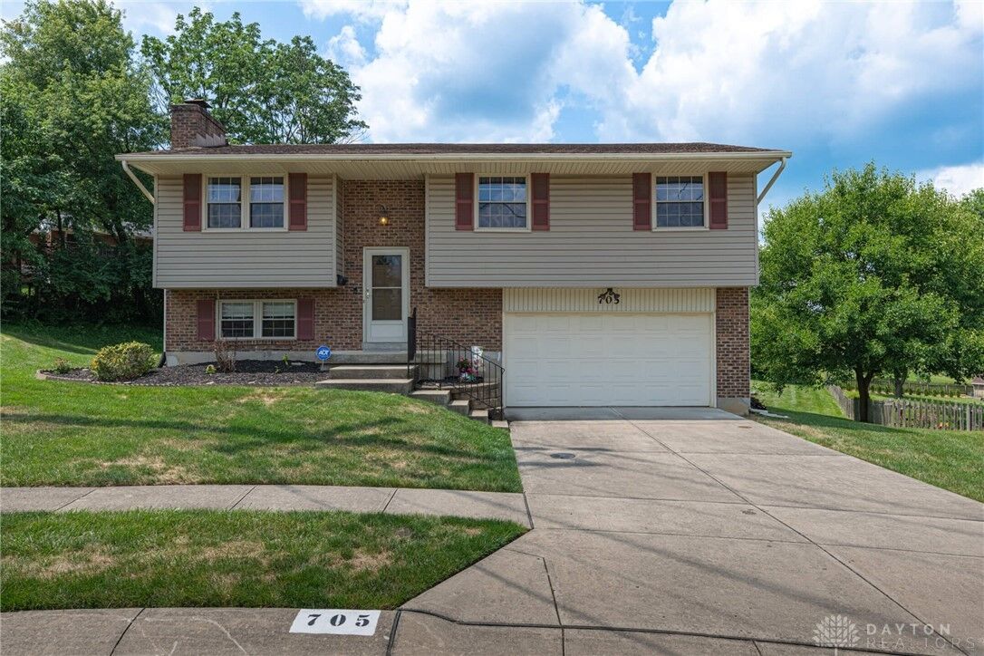 Property Photo:  705 Golden Arrow Court  OH 45342 