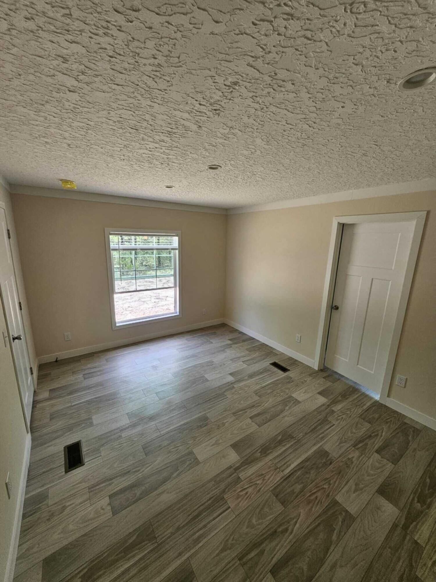 Property Photo:  32 E Buckeye Street  FL 32434 