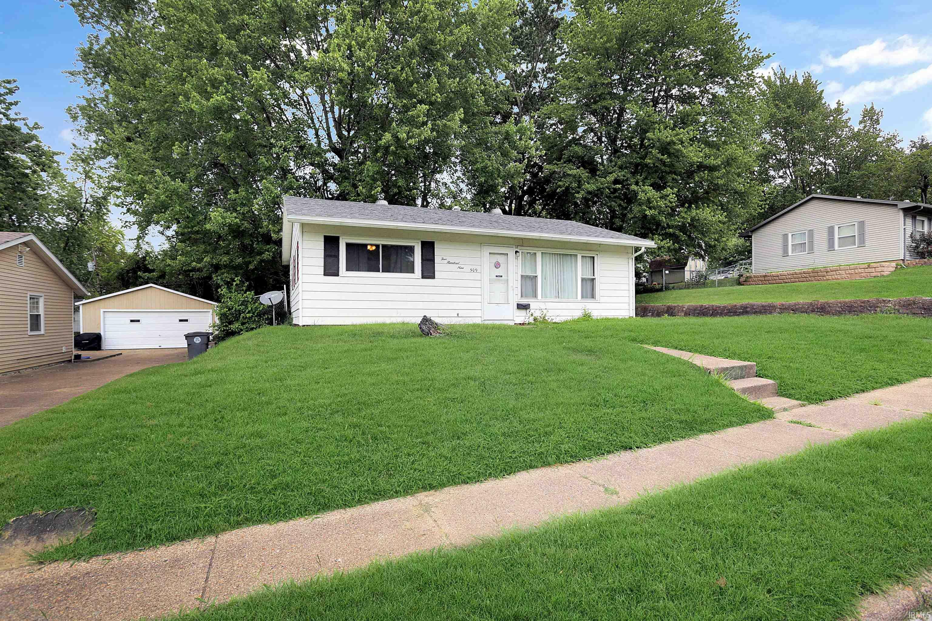 Property Photo:  509 Hanover Road  IN 47710 