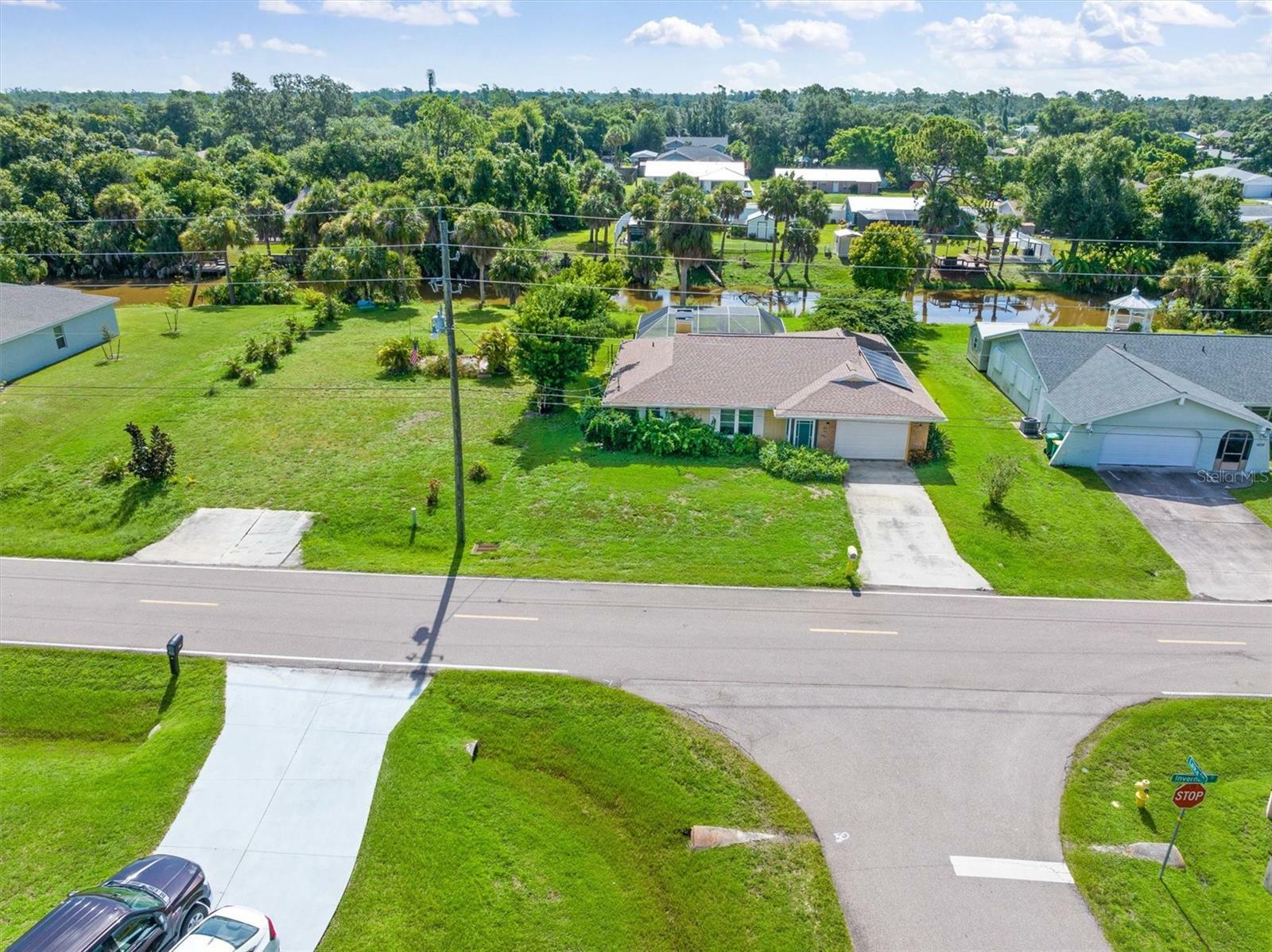 Property Photo:  1416 Inverness Street  FL 33952 