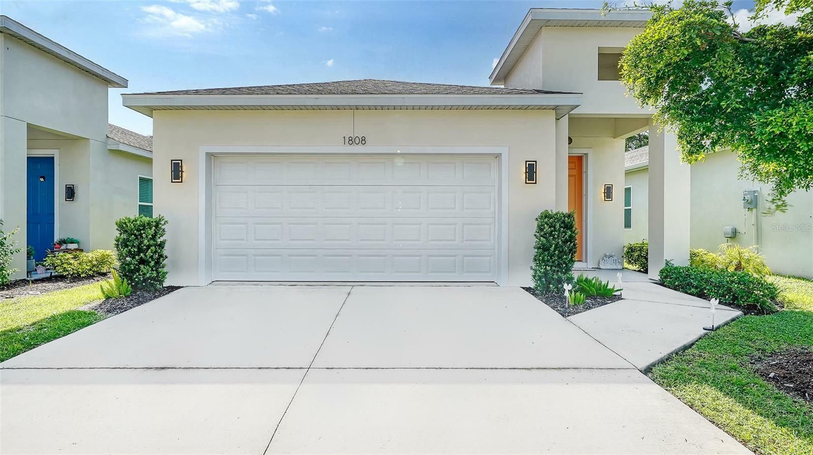 Property Photo:  1808 Little Bird Court  FL 34235 