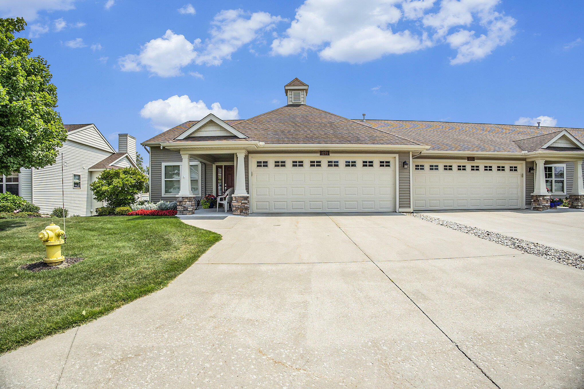 Property Photo:  1271 Prestwick Drive  MI 49423 