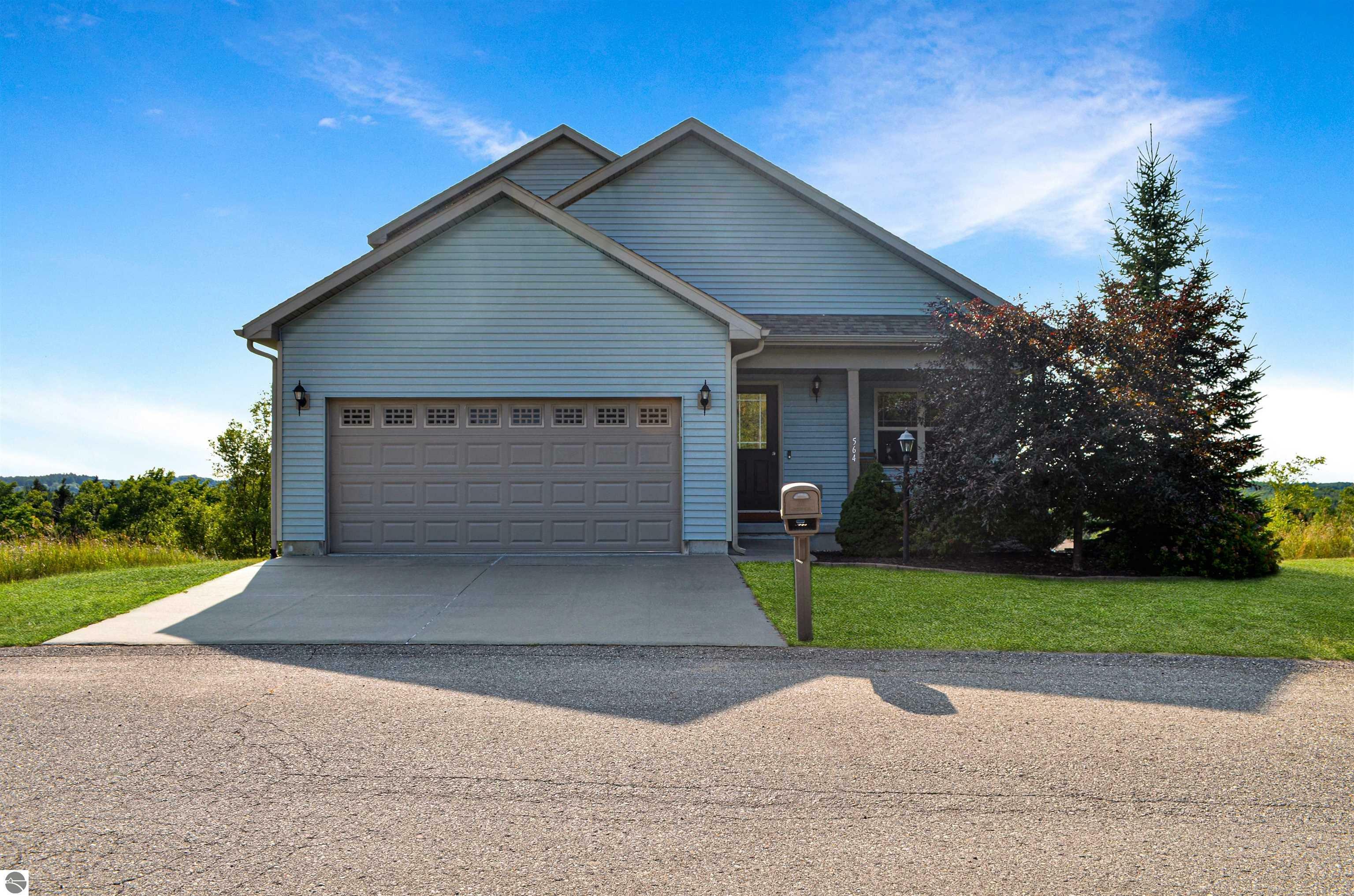 Property Photo:  564 Kingsley Ridge Drive  MI 49649 