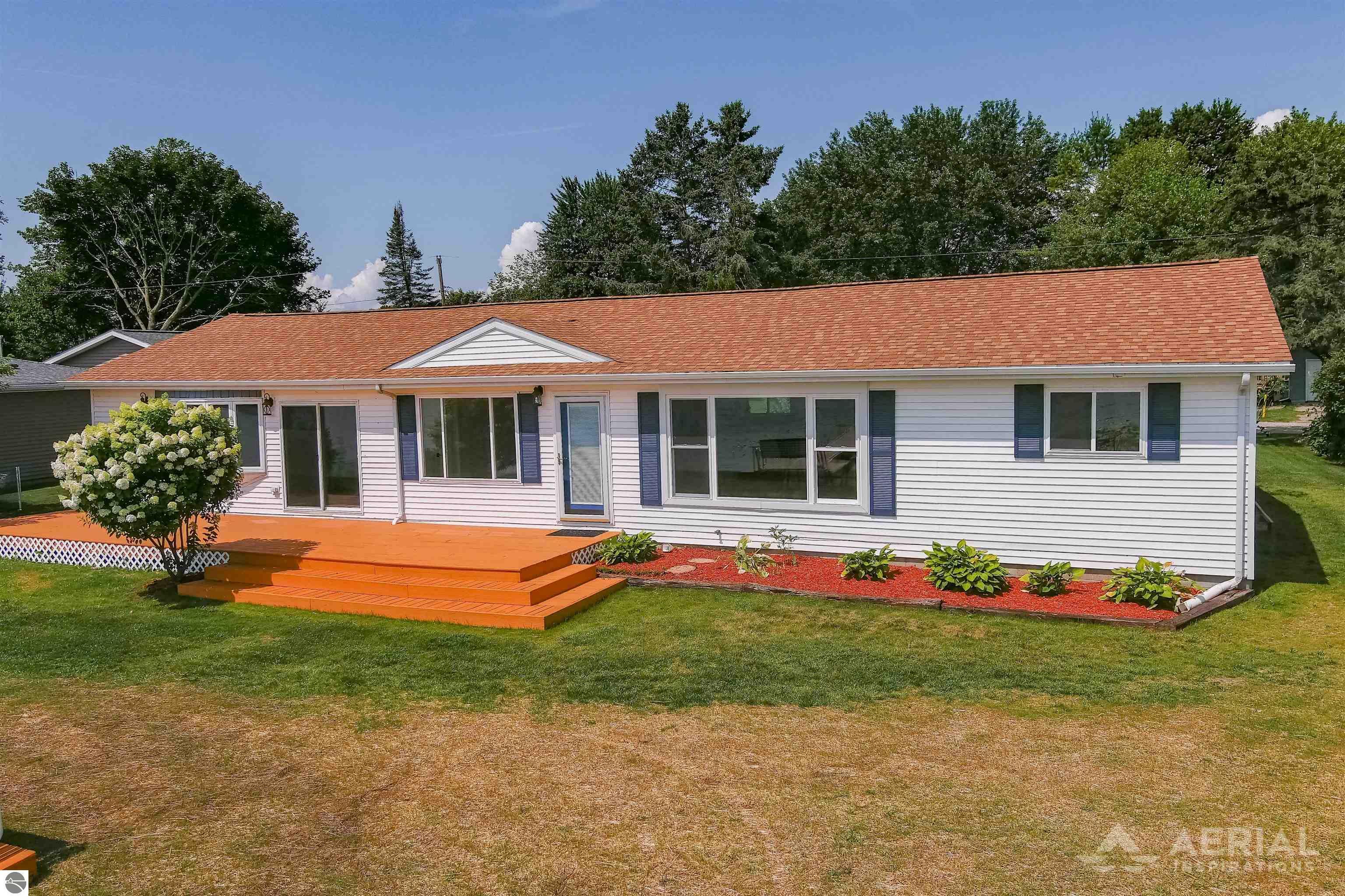 Property Photo:  3055 W Lakeside Drive  MI 48661 