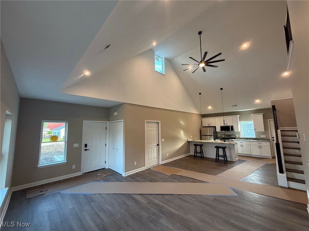 Property Photo: 14501 Kennerdown Avenue OH 44137