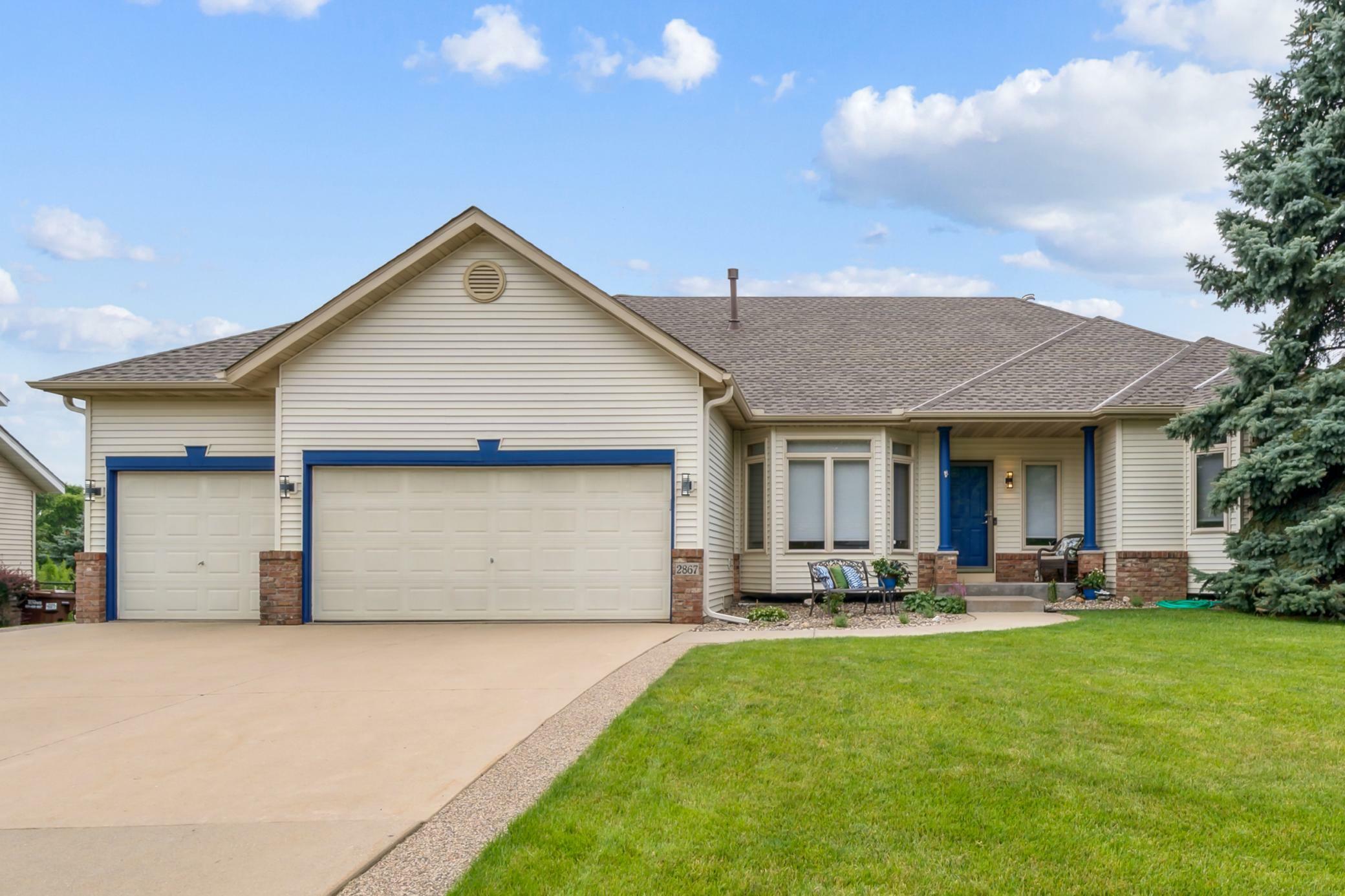 Property Photo:  2867 Eagle Valley Circle  MN 55129 