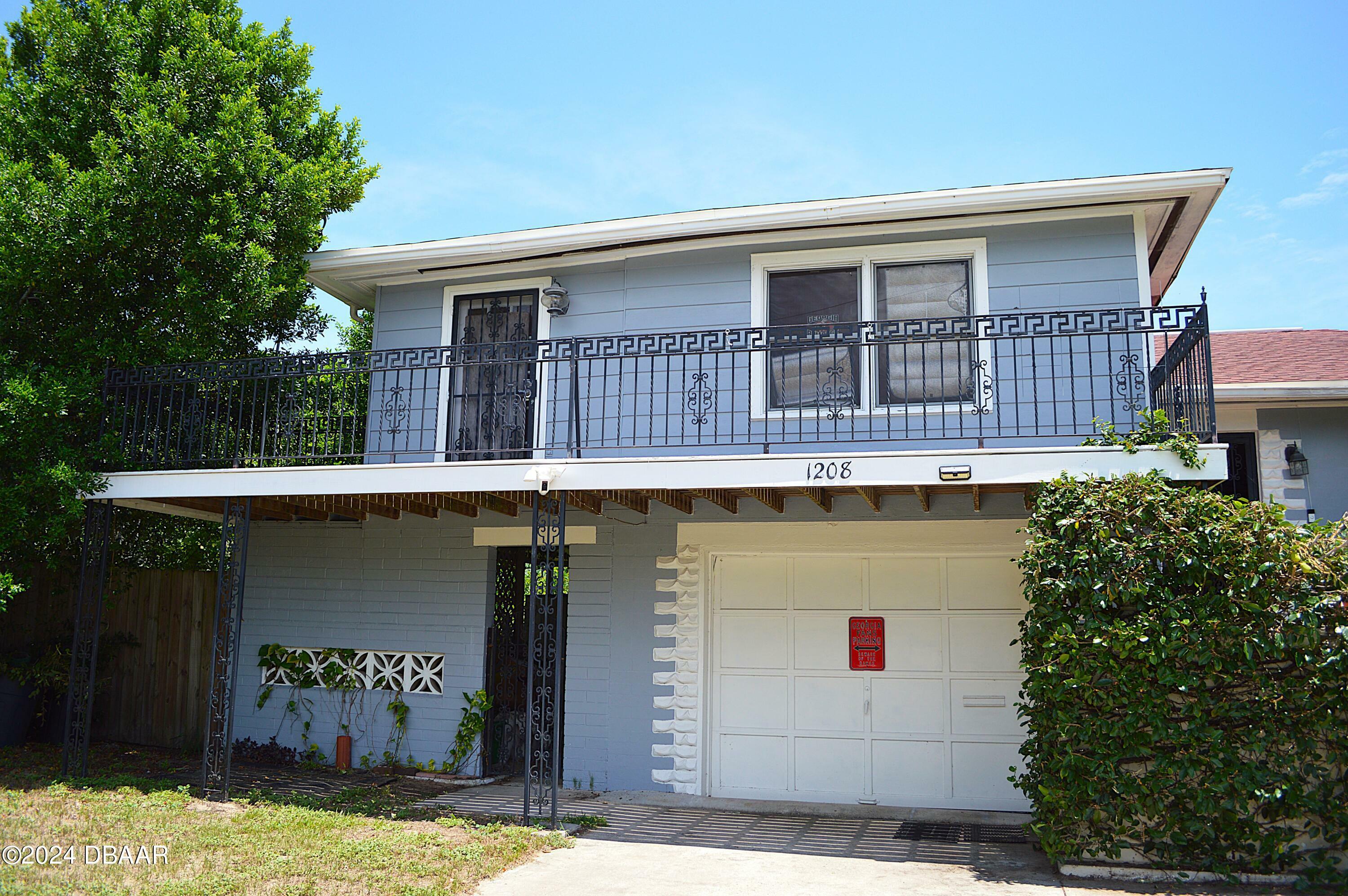 Property Photo:  1208 N Halifax Avenue  FL 32118 