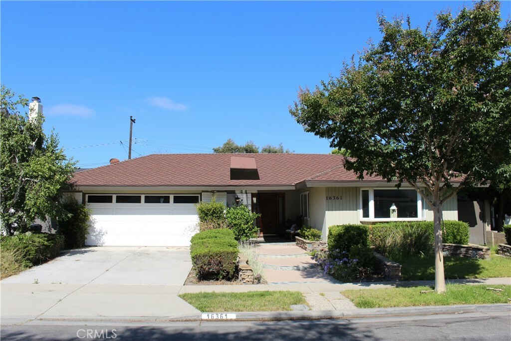 Property Photo:  16361 Mercier Lane  CA 92647 