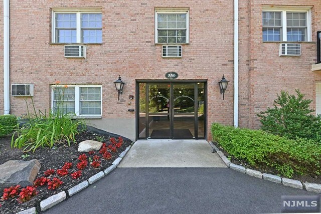 Property Photo:  550 Fairview Avenue 311  NJ 07675 