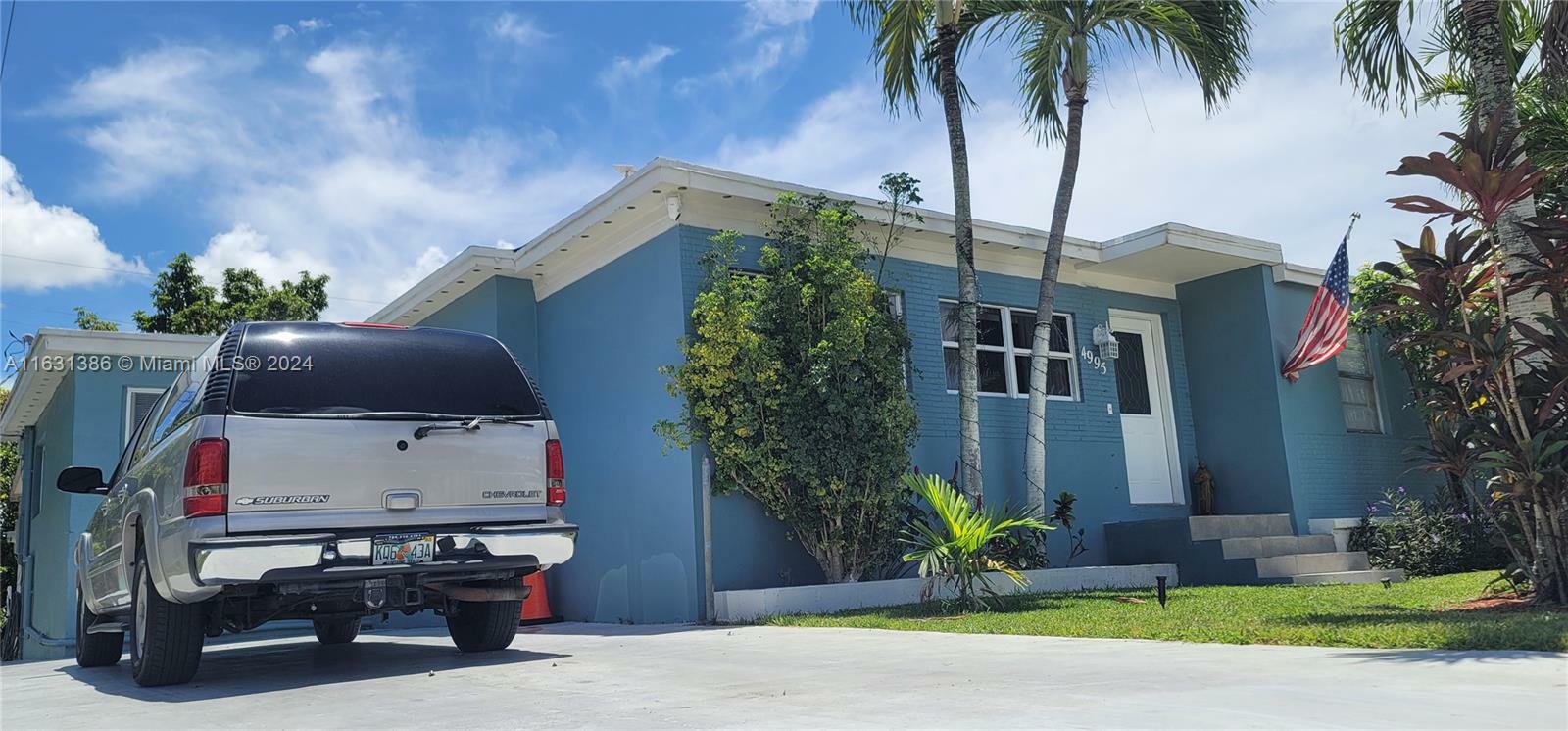 4995 E 1st Ct  Hialeah FL 33013 photo