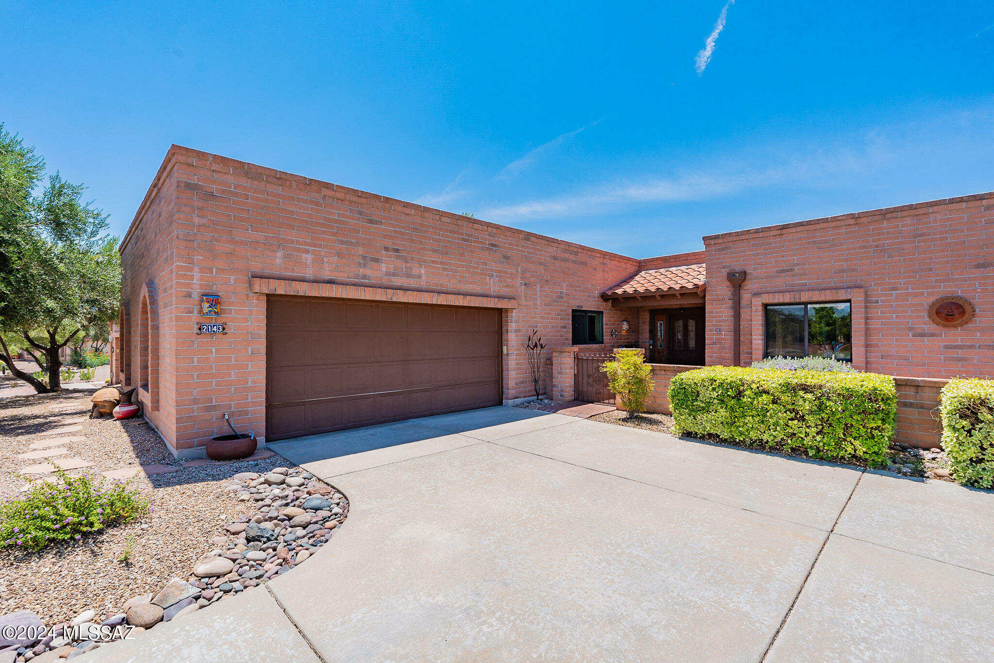 Property Photo:  2143 W Va Nuevo Leon  AZ 85622 