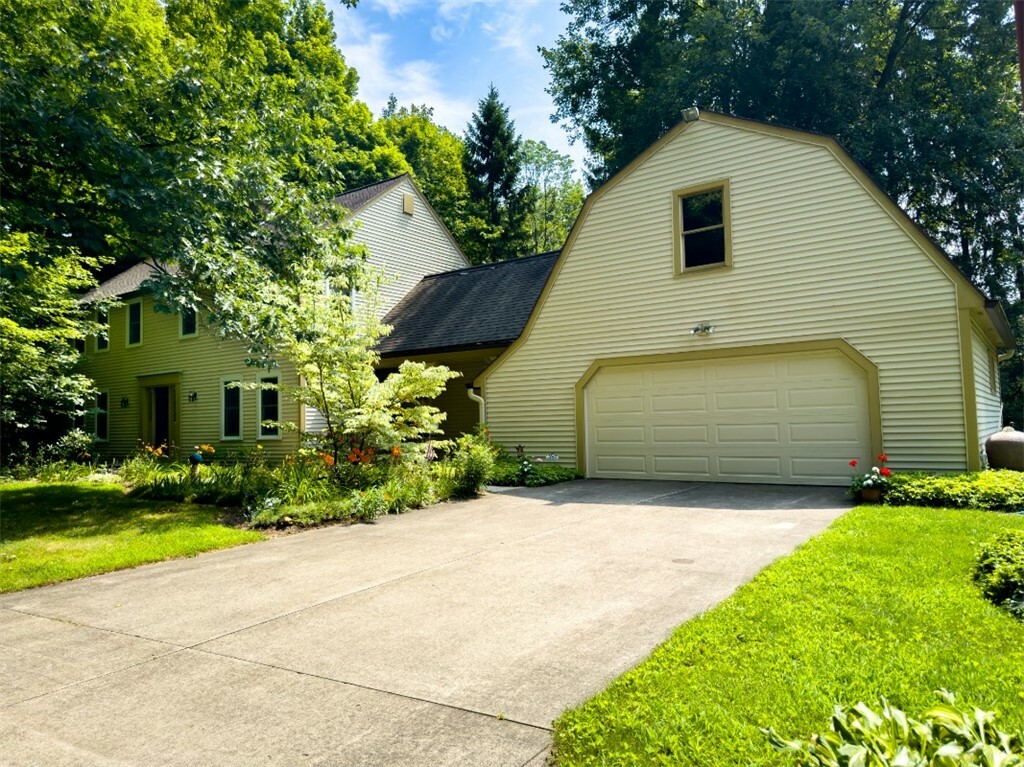 Property Photo:  1759 Gloria Drive  NY 14450 