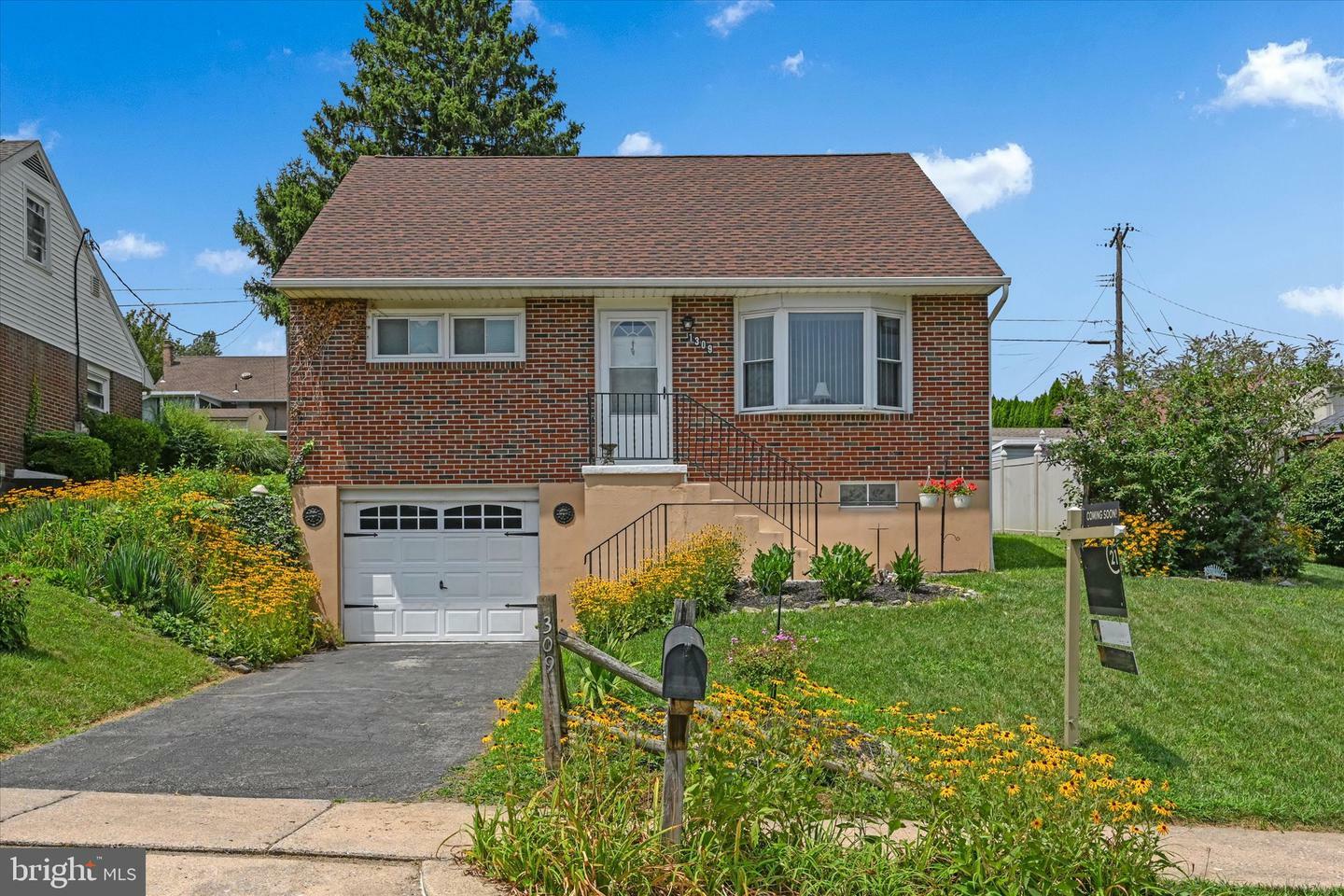 Property Photo:  1309 Wingate Avenue  PA 19607 