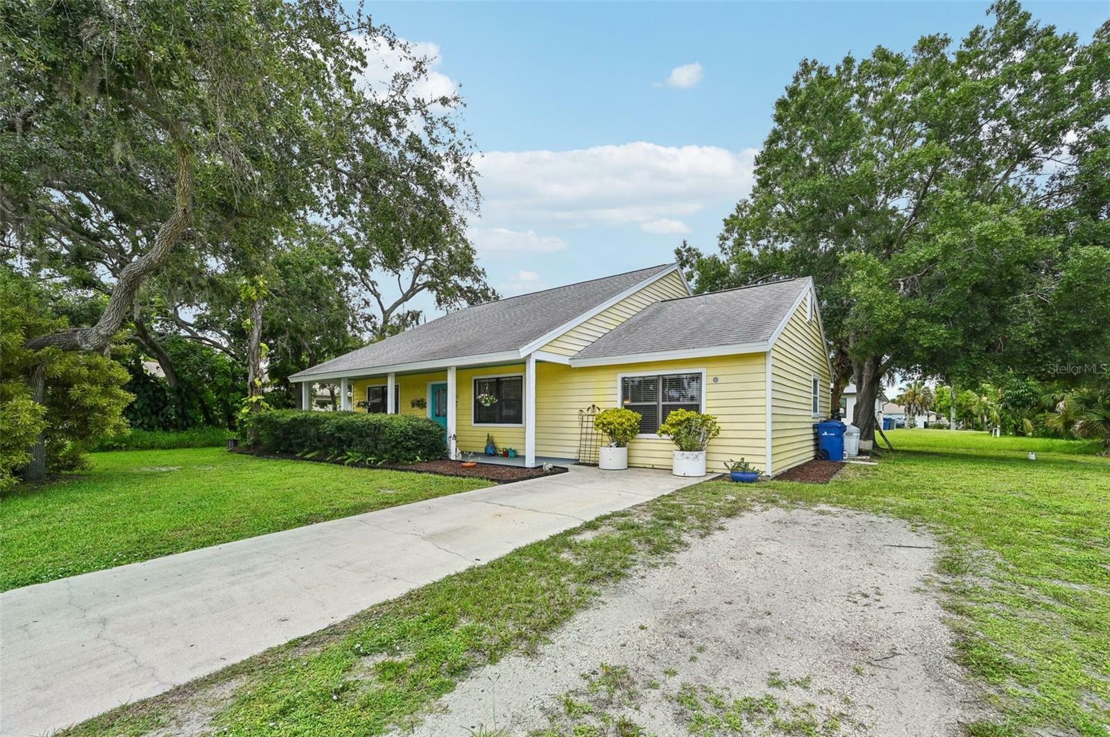 Property Photo:  5121 Olivia Road  FL 34293 