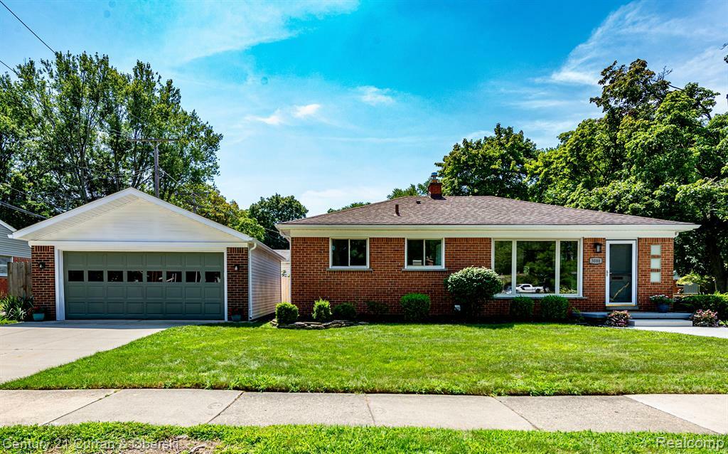 Property Photo: 3088 Sylvan Drive MI 48073 3248