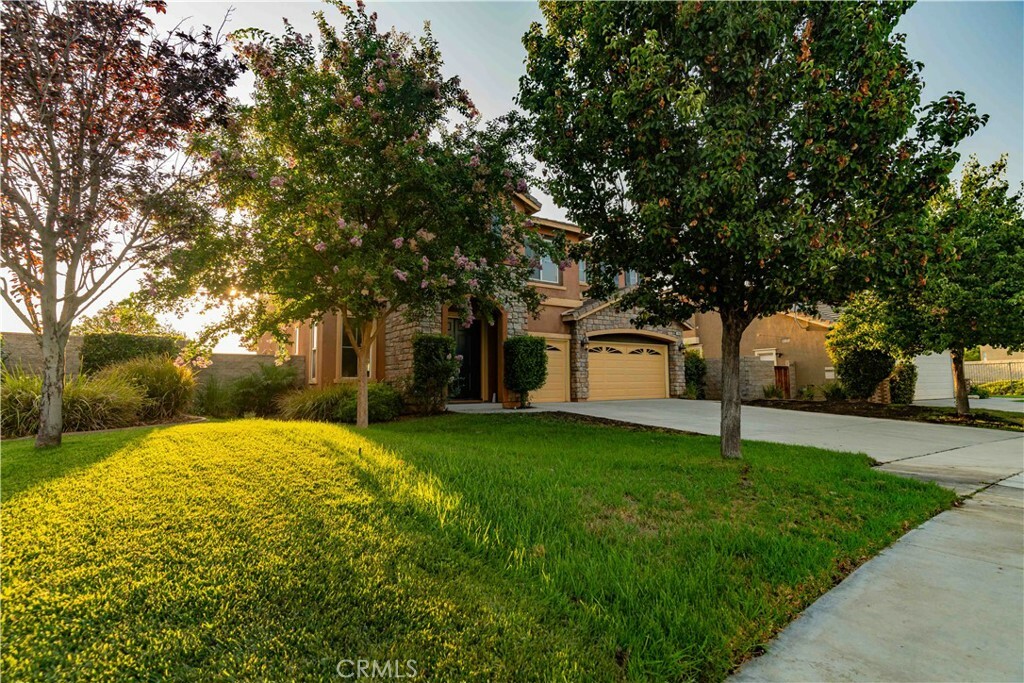 Property Photo:  7484 Sequoia Lane  CA 92346 