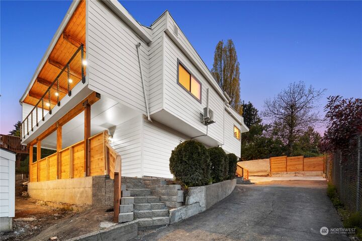 Property Photo: 7211 33rd Avenue S WA 98118