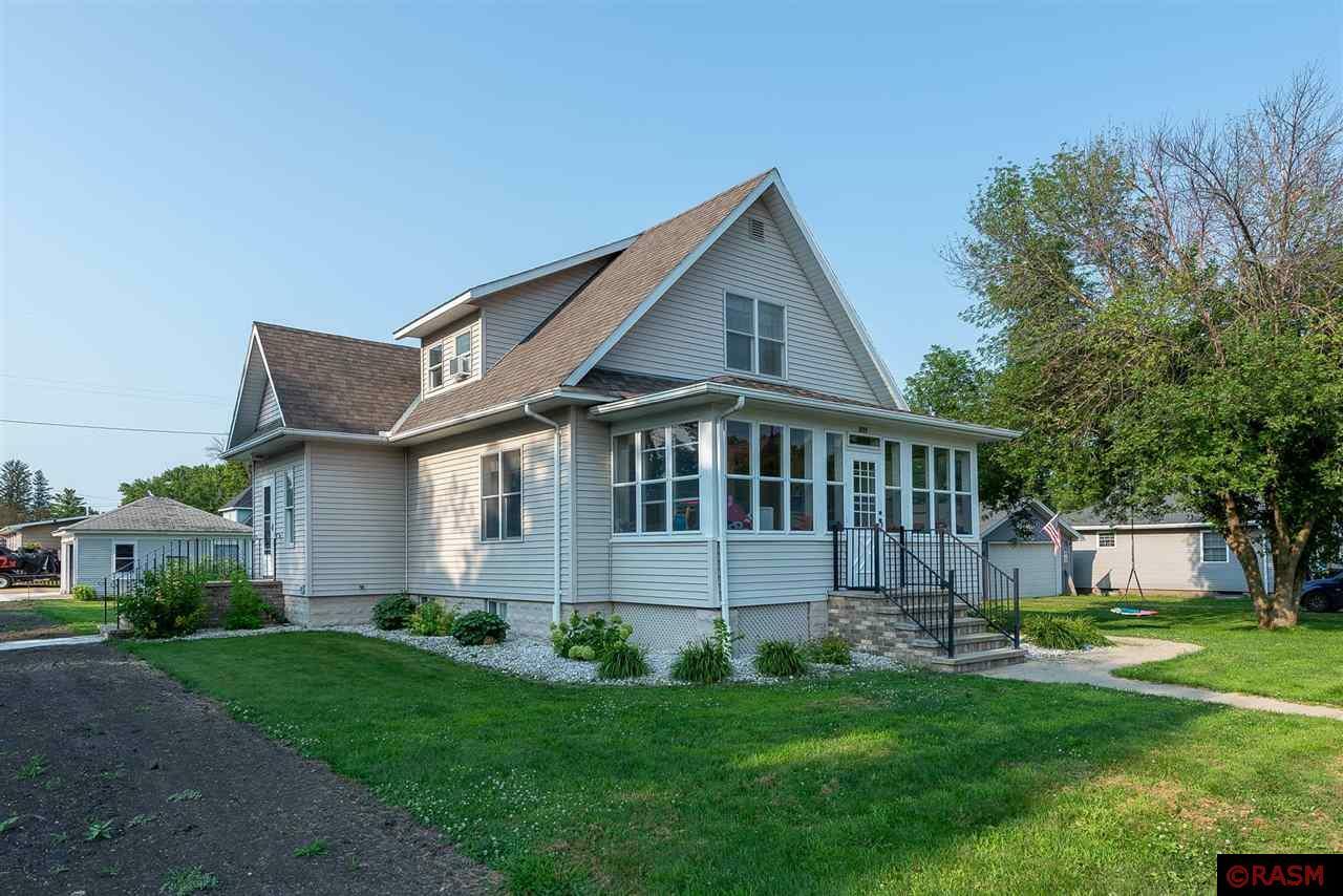 Property Photo:  201 Kendall Street  MN 56050 