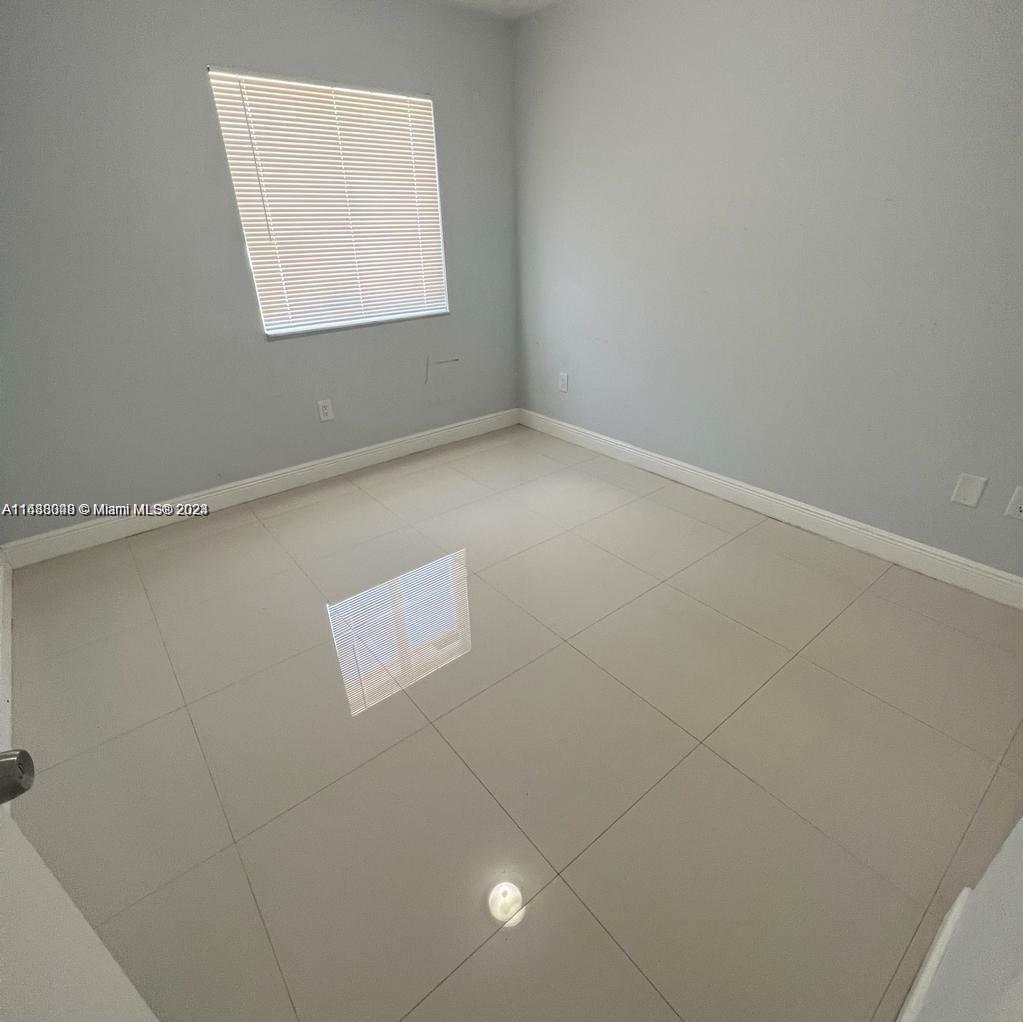 Property Photo:  13736 SW 258th Ln 13736  FL 33032 