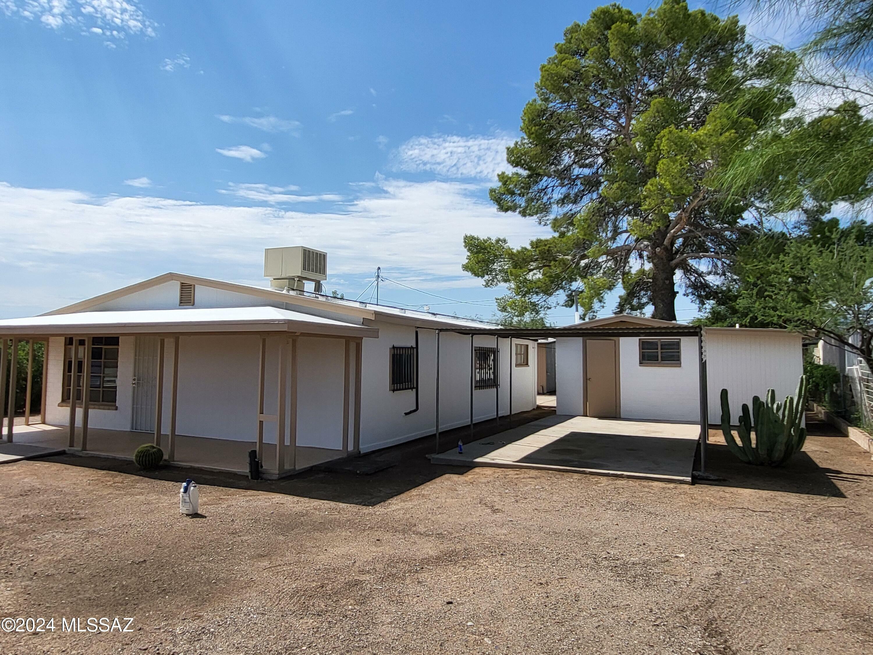 Property Photo:  2811 W Drexel Road  AZ 85746 