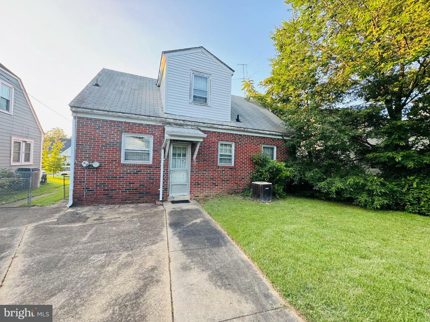 Property Photo:  1224 Payne Street  VA 22401 