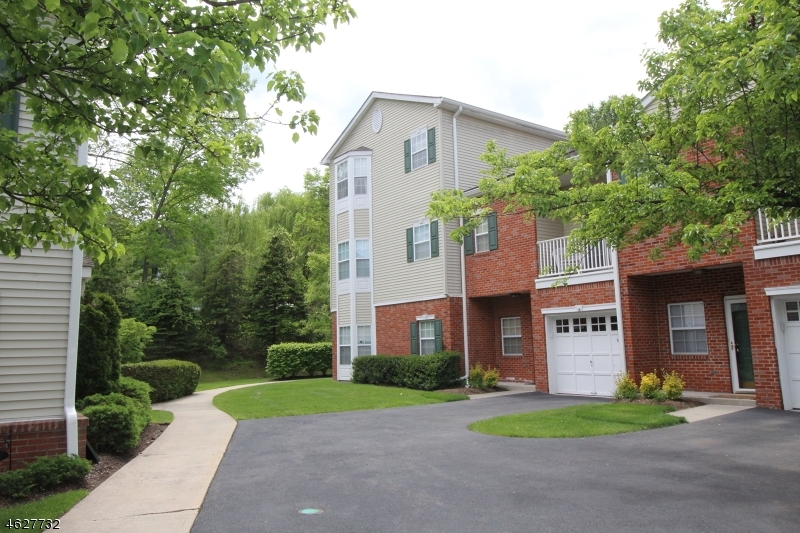 Property Photo:  17 Allister Ct  NJ 07035 