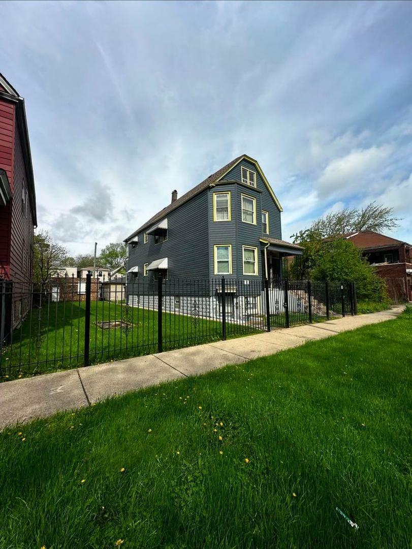 Property Photo:  8108 S Exchange Avenue  IL 60617 