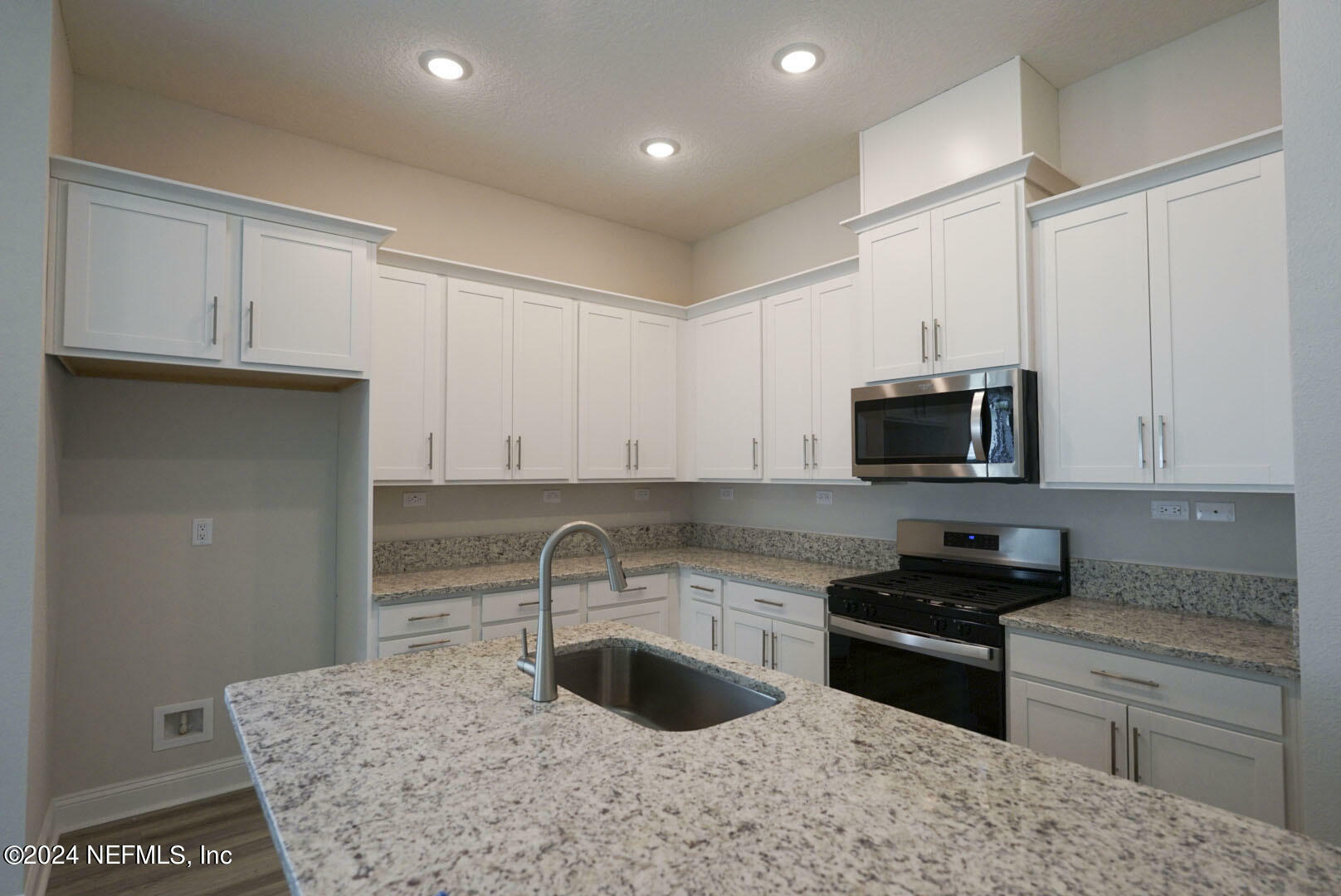 Property Photo:  9872 Stone Oak Court  FL 32257 