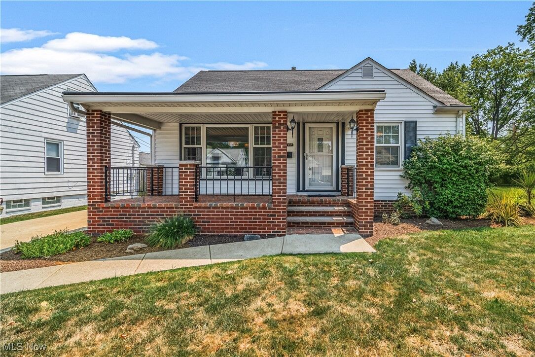 Property Photo:  29760 Robert Street  OH 44092 