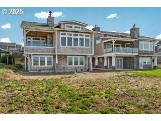 Property Photo: 1400 N Ocean Ave OR 97138