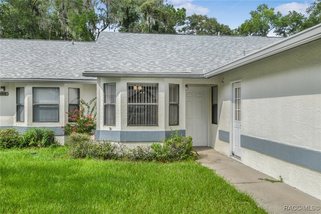 Property Photo:  657 Whispering Pines Boulevard  FL 34453 