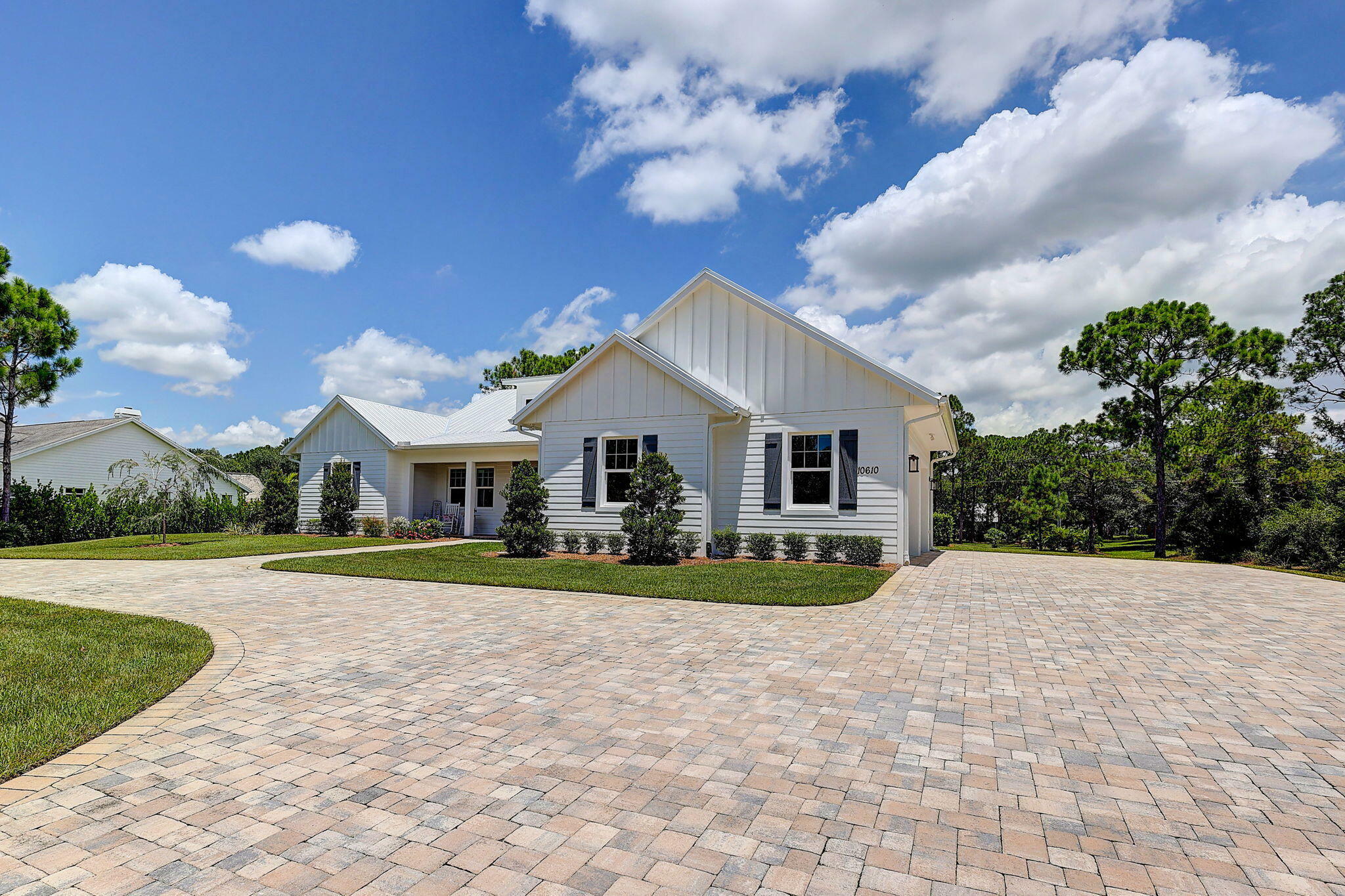 Property Photo:  10610 Pine Needle Drive  FL 34945 