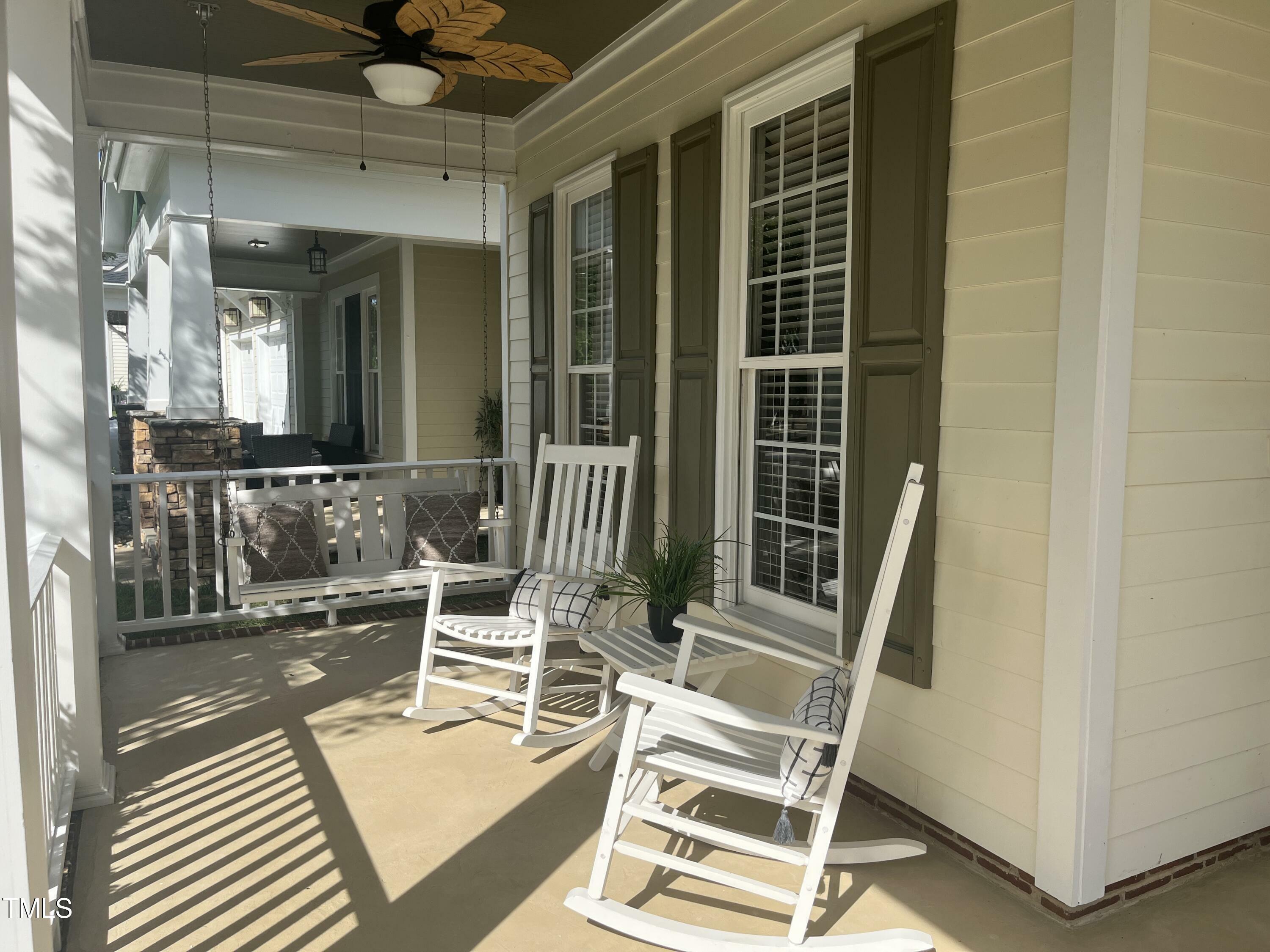 Property Photo:  528 Alden Bridge Drive  NC 27519 