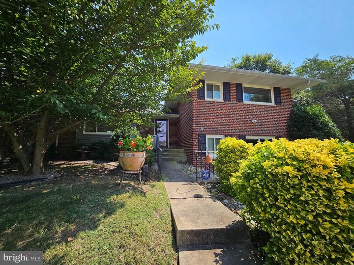 5811 Cannon Lane  Alexandria VA 22303 photo
