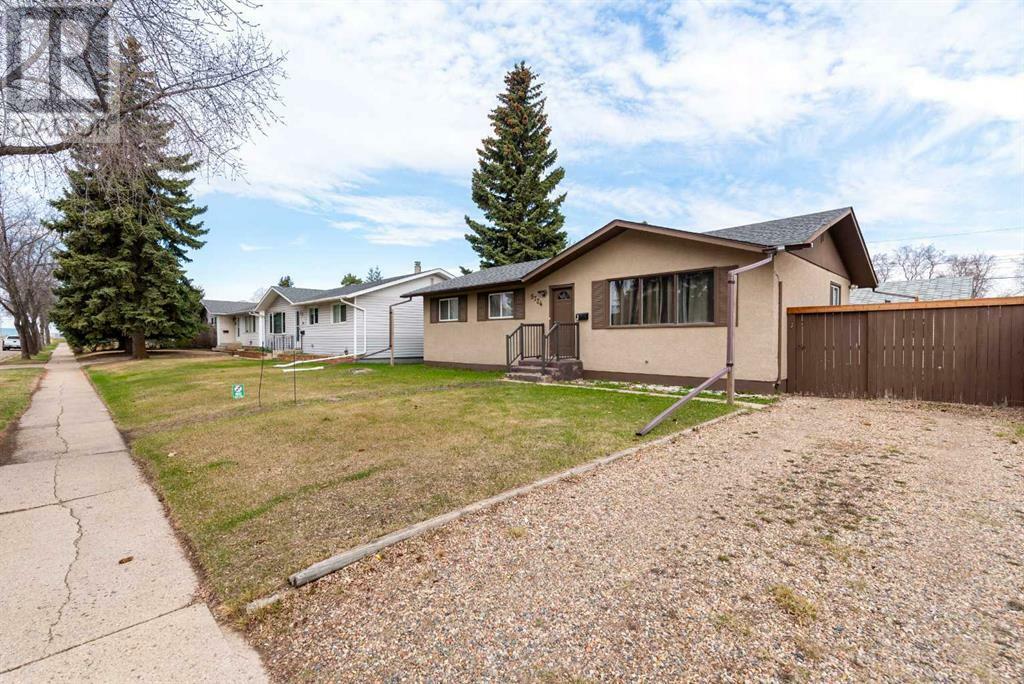 Property Photo:  5724 47 Street  AB T9V 1B5 