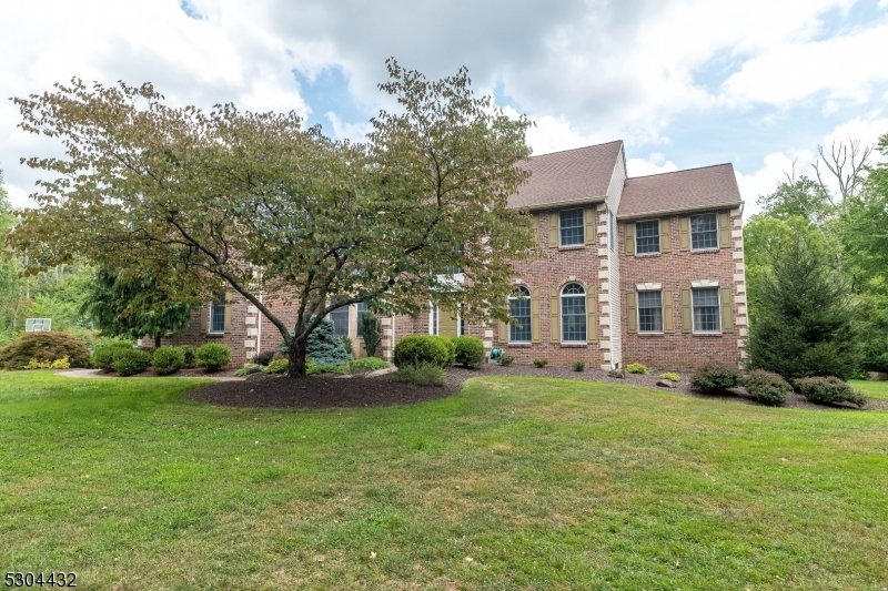 Property Photo:  6 Chimney Hill Dr  NJ 08530 