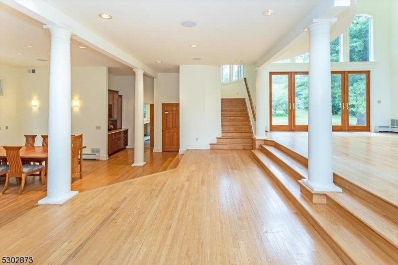 Property Photo:  263 Kingwood Station  NJ 08825 