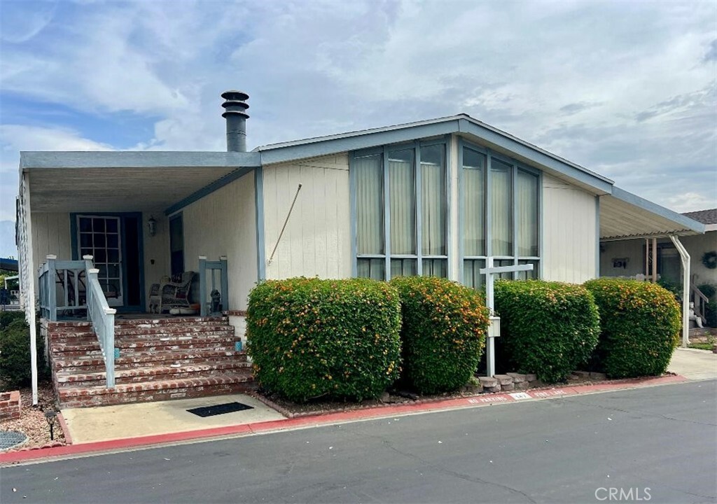 Property Photo:  1456 E Philadelphia 147  CA 91761 