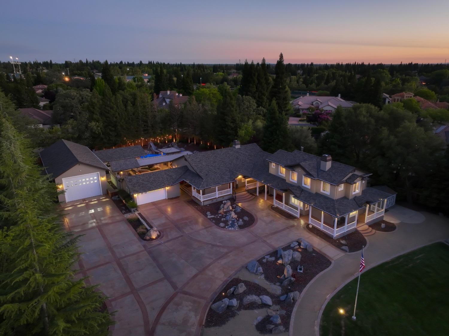 Property Photo: 4752 Eureka Road CA 95746