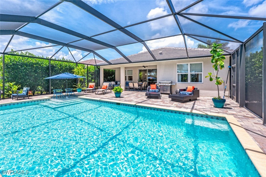 Property Photo: 14606 Tropical Drive FL 34114
