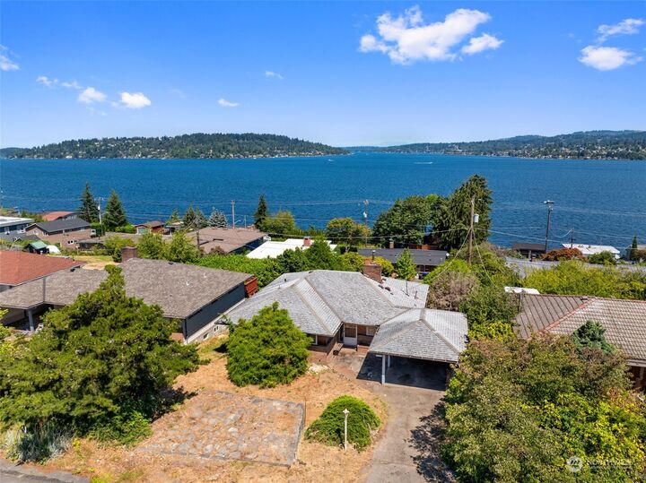 Property Photo: 10850 Dixon Drive S WA 98178