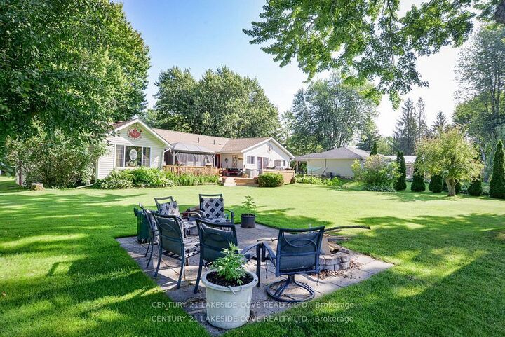 Property Photo:  16 Old Indian Tr W  ON L0K 1B0 